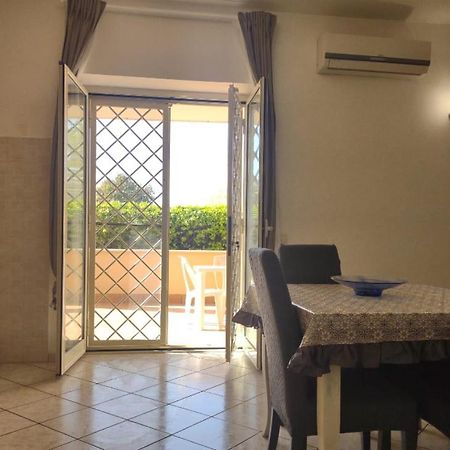Appartement Lizzies Hus à Fiumicino Extérieur photo